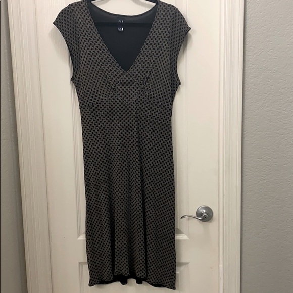Gap Dress - Picture 1 of 4